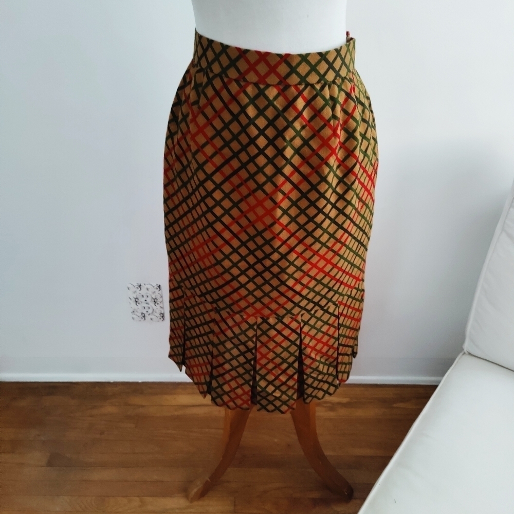 Fall Skirt! Vintage Bill Blass Pleated Skirt • Holiday Colors • Size 8/10
